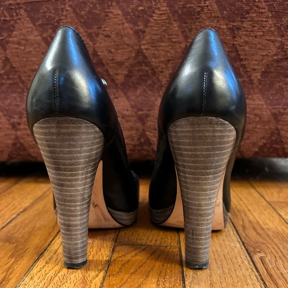 Coach Black Arista Buckle Stacked Heels,  size 6 - Picture 7 of 11